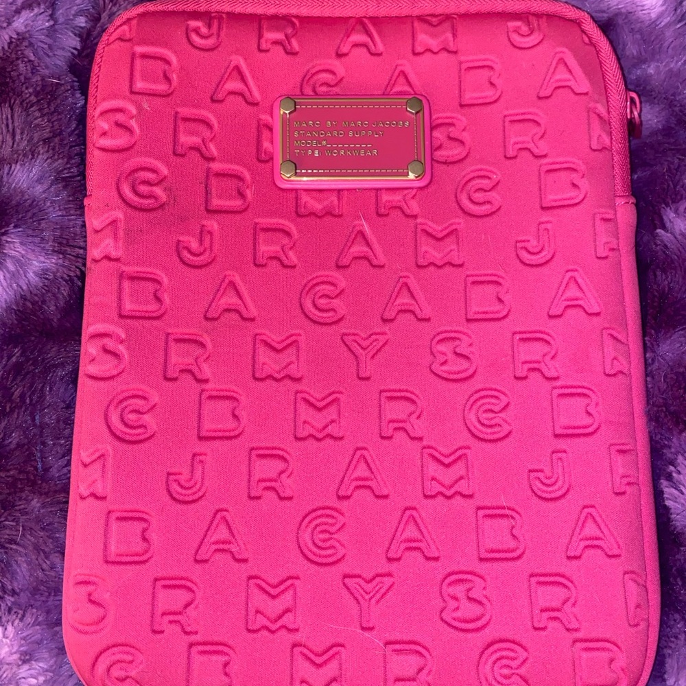 Marc jacobs ipad case